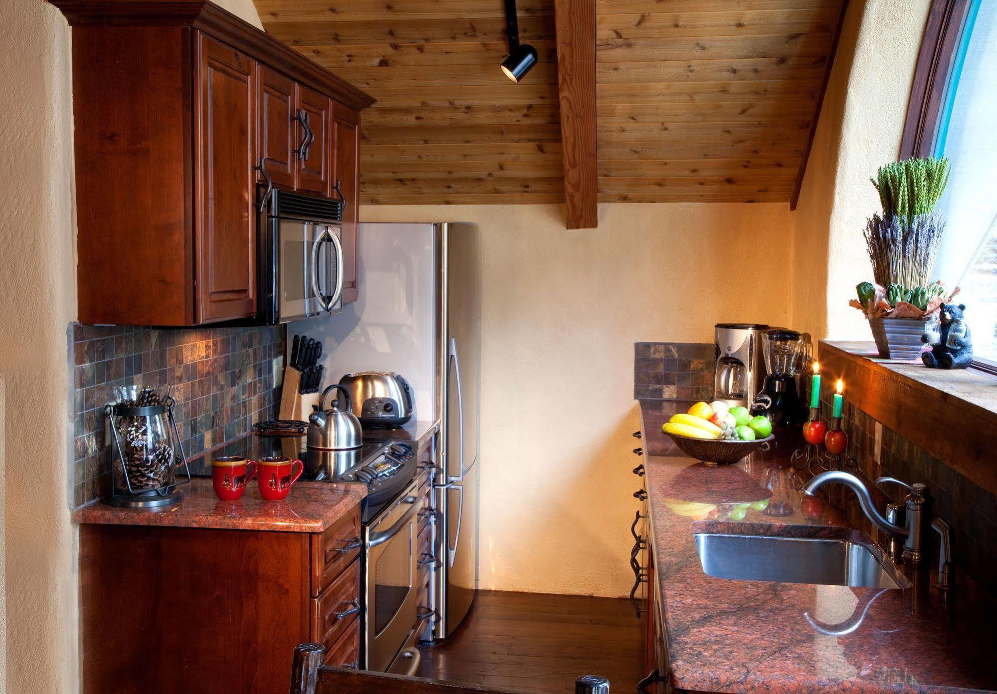 Alpine Village Suites Таос-Скі-Веллі Екстер'єр фото